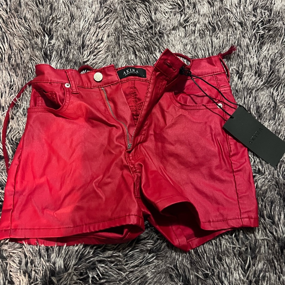Akira shorts